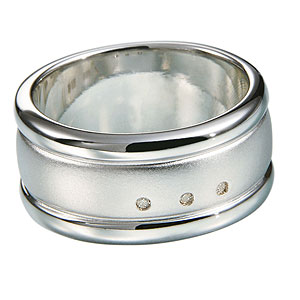 Фотография ювелирного изделия: Кольцо, 3 бриллианта Кр57 4/4Б 0,03ct, Серебро 925